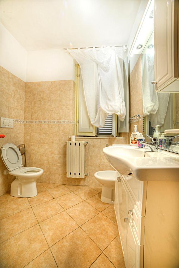Alfio'S Apartment In Siena Exterior photo
